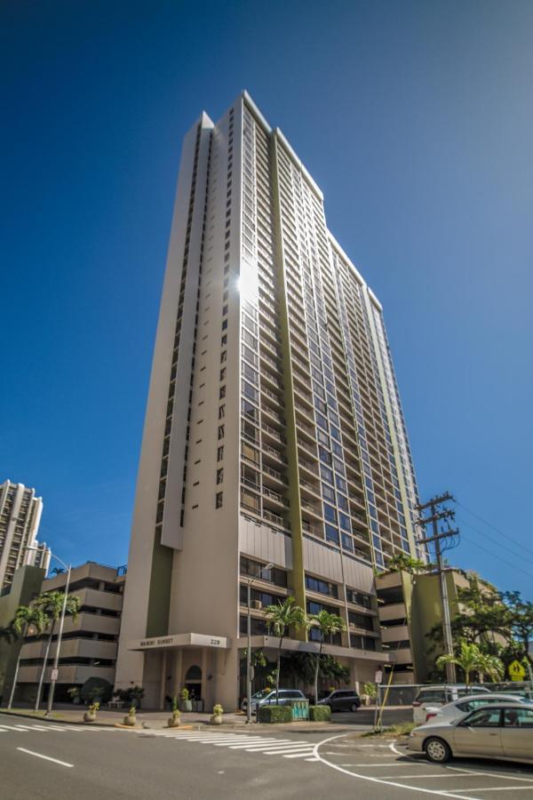 Апартаменти Beautiful Mountain View In Waikiki Sunset With Parking Гонолулу Екстер'єр фото